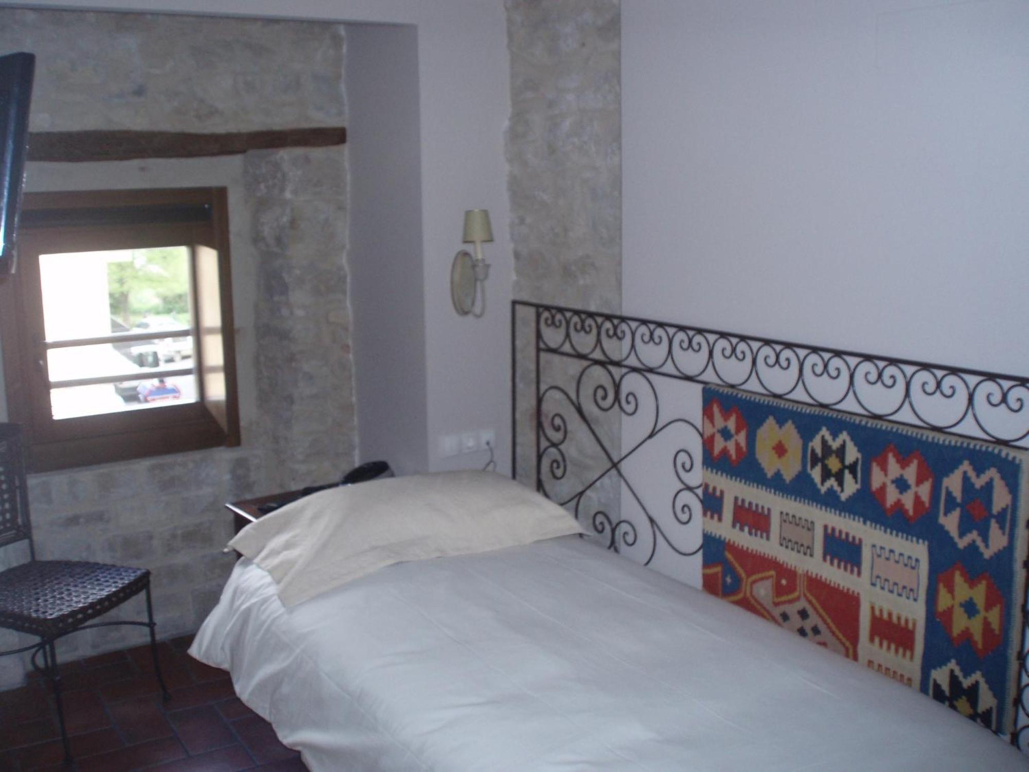 Hotel El Cerco Puente la Reina Pokoj fotografie